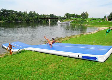 Estera apretada de la yoga del aire de goma liso azul largo, pista de aire inflable flotante para el agua