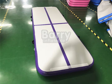 El pequeño Portable al aire libre embroma una estera púrpura de la gimnasia de la pista de aire para el culturismo con lleva el bolso